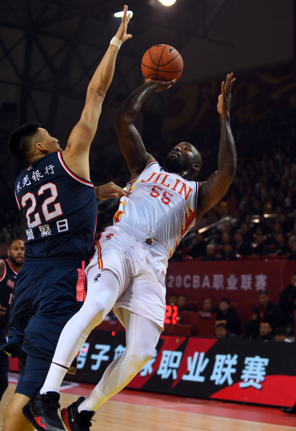 转折点利物浦篮板制胜，中超今晨攻防权衡，底气十足，训练强度明显提升的简单介绍-开云首页APP